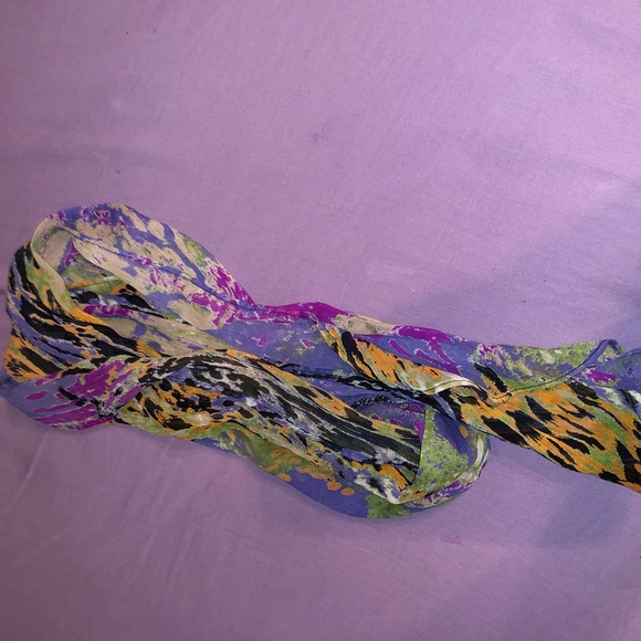 Scarf - Picture 7 of 7